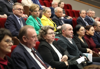 Zdjęcie główne dla: 'Umowa dofinansowania na dokończenie budowy sieci kanalizacyjnej w Czercach podpisana' 