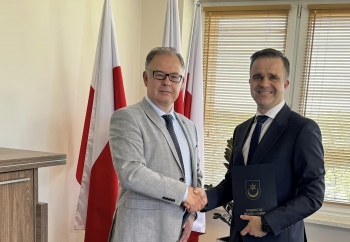 Zdjęcie główne dla: 'Wizyta z gratulacjami u Starosty Przeworskiego'