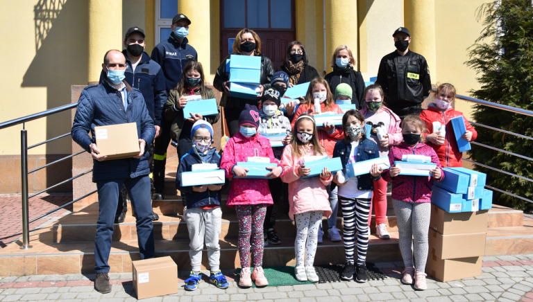 Zdjęcie główne newsa: Pomoc w czasie pandemii. Firma Miamed Sp. z o.o przekazała środki do dezynfekcji i higieny dla uczniów i pracowników