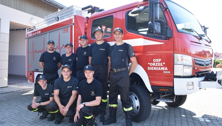Zdjęcie główne newsa: 10 000 zł dofinansowania z WFOŚiGW dla OSP w Sieniawie