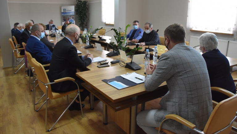 Zdjęcie główne newsa: Zawiadomienie o zwołaniu XXX sesji Rady Miejskiej w Sieniawie