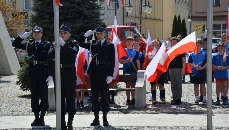 Zdjęcie główne newsa: Święto Flagi Rzeczypospolitej Polskiej w Sieniawie, 2 maja 2022 r.