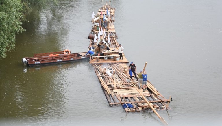 Zdjęcie główne newsa: Flisacy zawitali do Sieniawy. Ich celem jest Ulanów