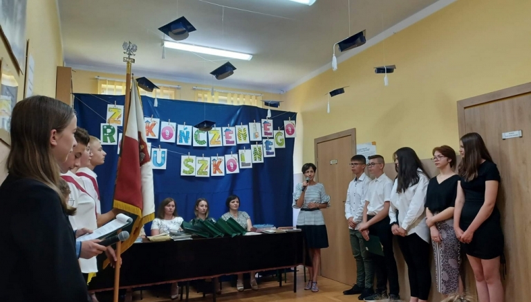 Zdjęcie główne newsa: Zakończenie roku szkolnego 2021/2022 w Szkole Podstawowej w Wylewie