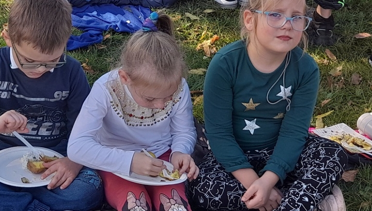 Zdjęcie główne newsa: Dzień Chleba i Święto Pieczonego Ziemniaka w SP w Rudce