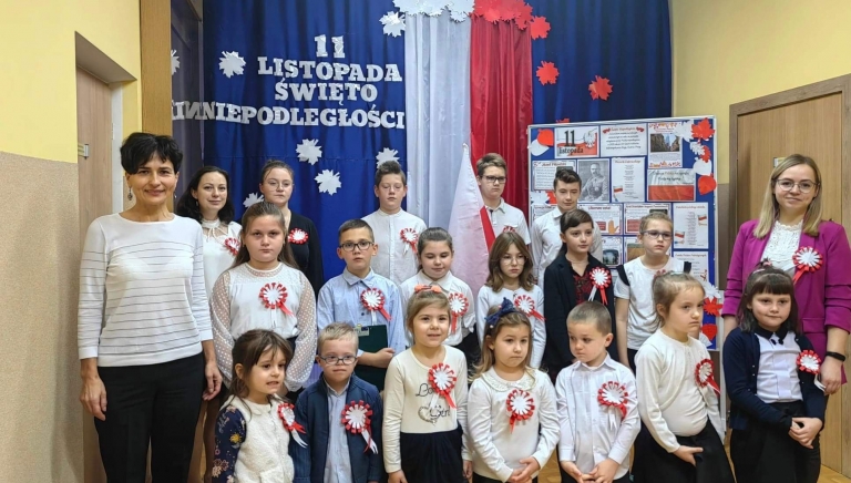 Zdjęcie główne newsa: Akademia z okazji Narodowego Święta Niepodległości w SP w Wylewie