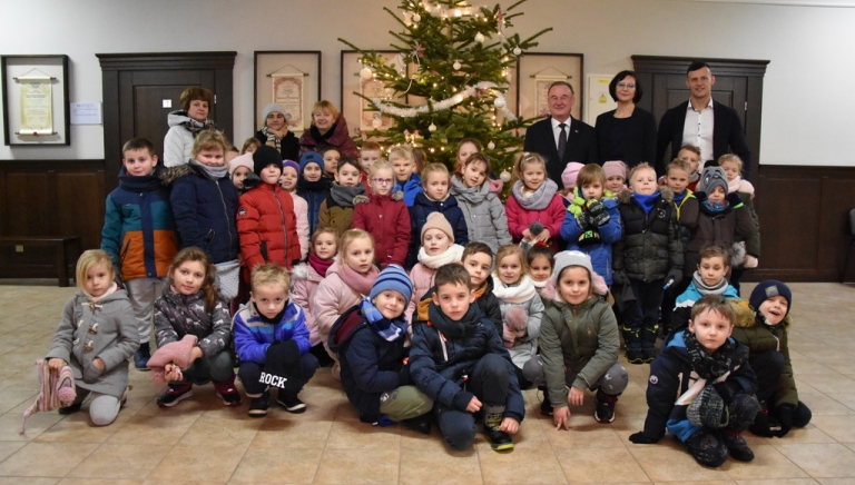 Zdjęcie główne newsa: Przedświąteczne wizyty u Burmistrza Miasta i Gminy Sieniawa