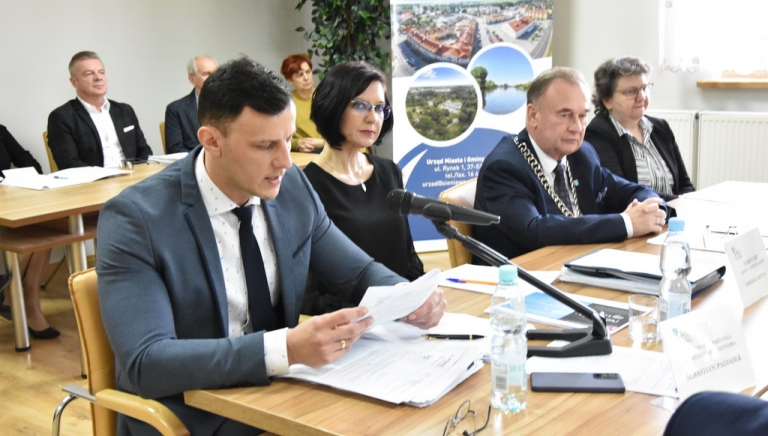 Zdjęcie główne newsa: XLII sesja Rady Miejskiej w Sieniawie, 16.02.2023 r.