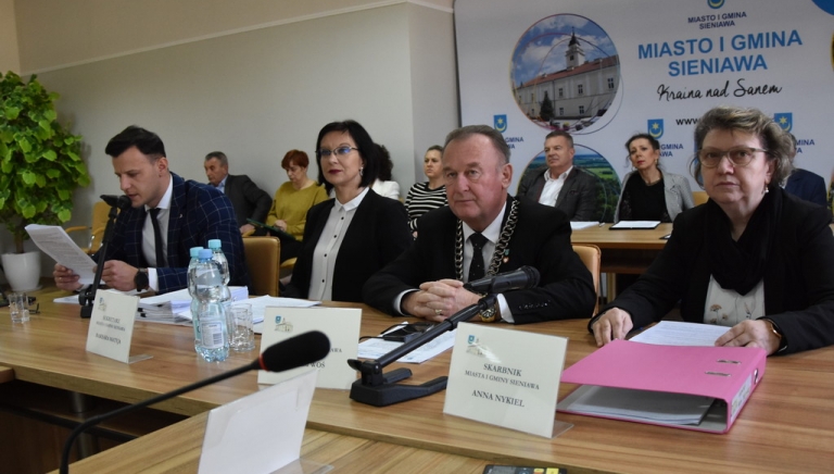 Zdjęcie główne newsa: Rada Miejska w Sieniawie przyjęła uchwałę budżetową na 2024 rok
