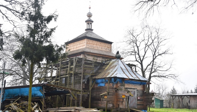 Zdjęcie główne newsa: Aktualizacja. Zapytanie ofertowe na prace remontowo-konserwatorskie przy dawnej cerkwi w Leżachowie. INFORMACJA Z OTWARCIA OFERT